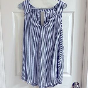 Old navy sleeveless blouse